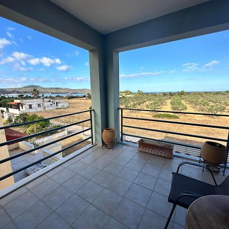Deer Bay Vila Apartment Vingláfia Екстериор снимка