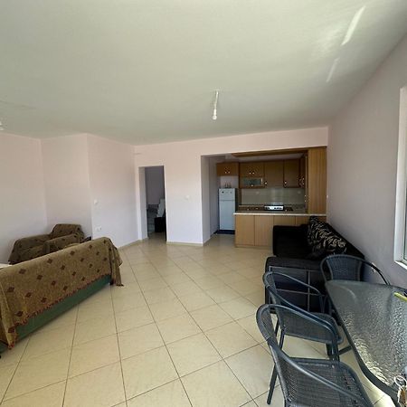Deer Bay Vila Apartment Vingláfia Екстериор снимка